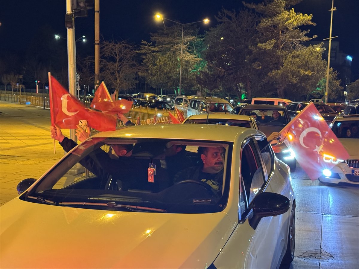 Erzurum, Erzincan, Ardahan ve Tunceli'de milli takım coşkusu yaşandı