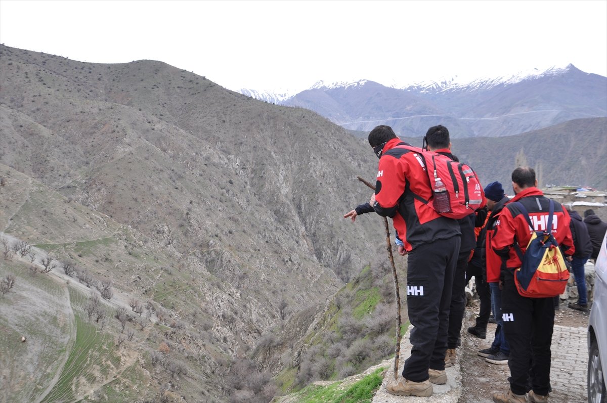 GÜNCELLEME - Bitlis'te kaybolan 5 yaşındaki çocuk bulundu