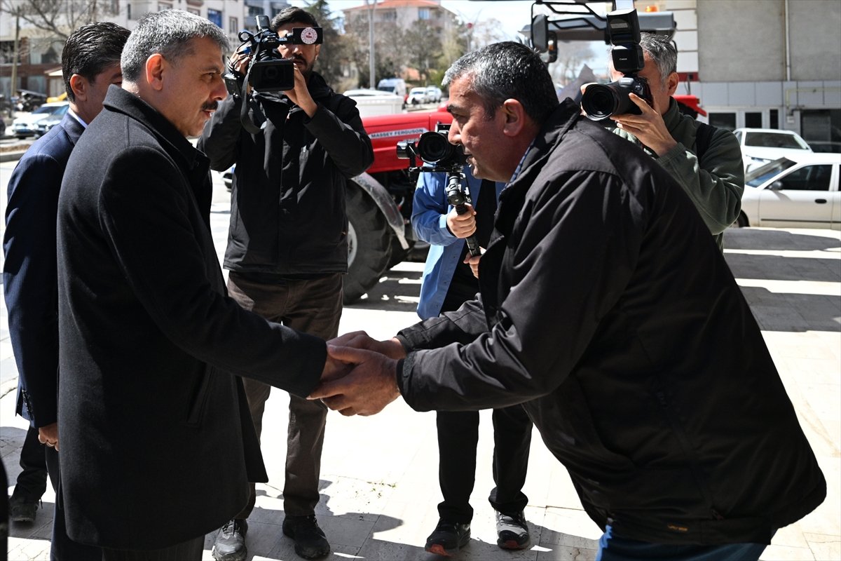 İçişleri Bakanı Çiftçi, Kırşehir'in Kaman ilçesinde ziyaretlerde bulundu