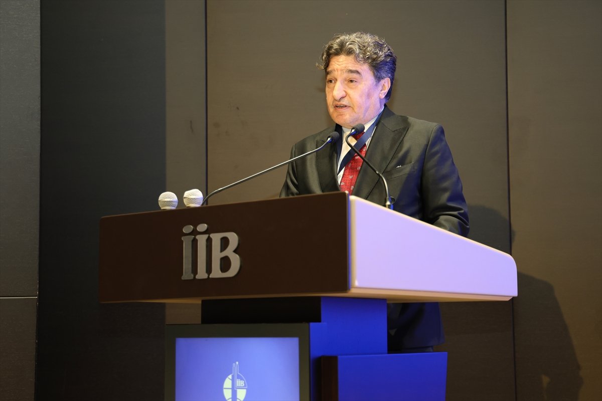 İstanbul Mobilya, Kağıt ve Orman Ürünleri İhracatçıları Birliği başkanlığına Erkan Özkan yeniden seçildi: