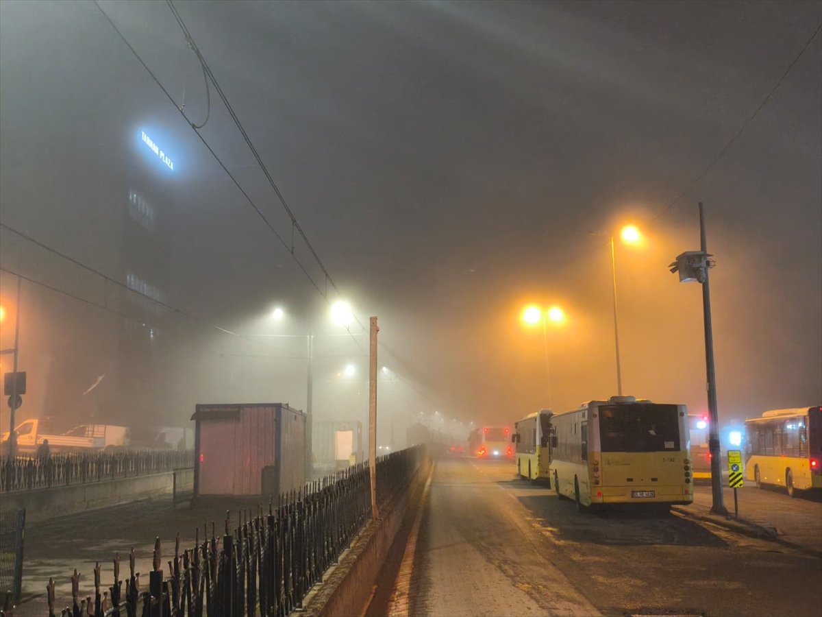 İstanbul'un bazı ilçelerinde sis etkili oldu