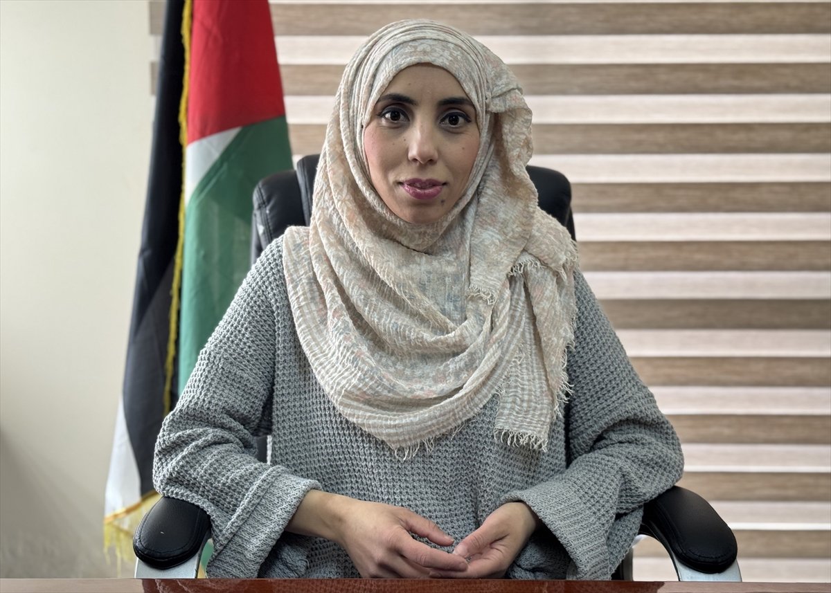 İtalyan L'Espresso dergisinin kapağında yer alan Filistinli kadın: