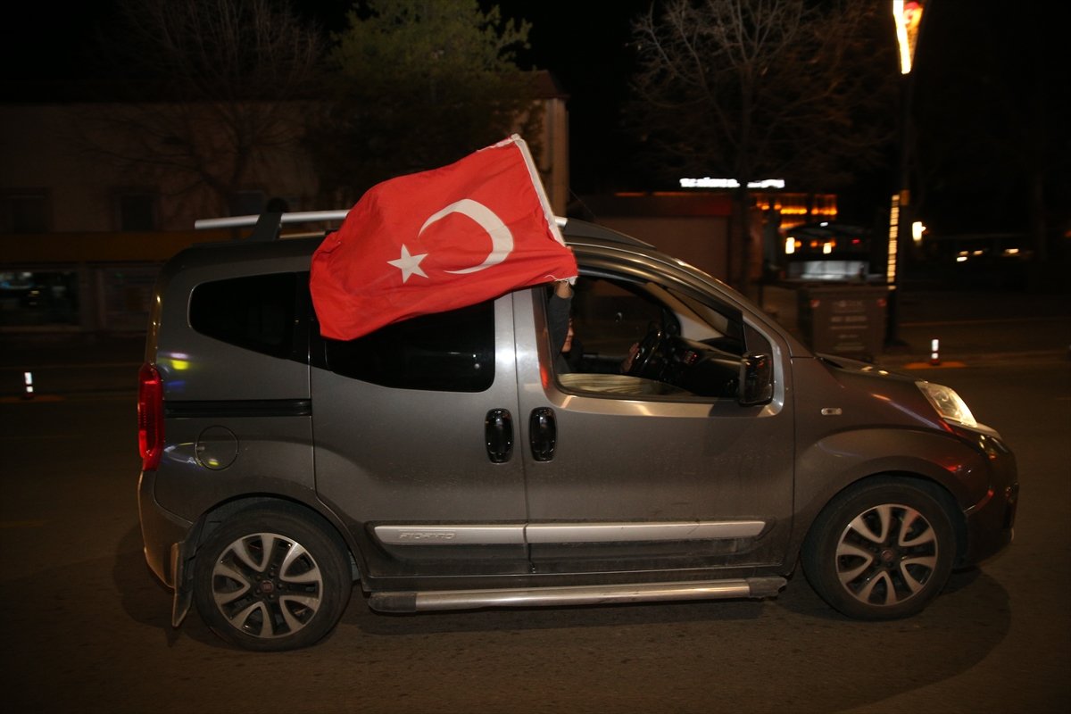 Kayseri ve çevre illerde milli takım coşkusu yaşandı