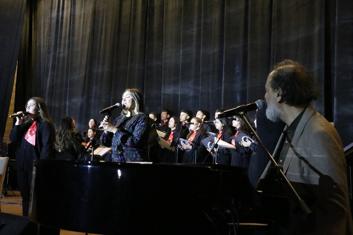 Kilis'te 'Kim Var?' sanat etkinliği düzenlendi