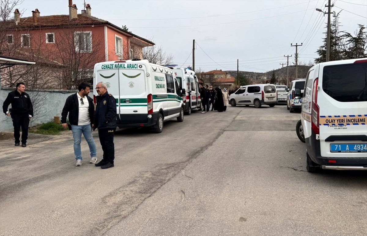 Kırıkkale'de iki kardeş tartıştıkları babalarını bıçak ve nacakla öldürdü