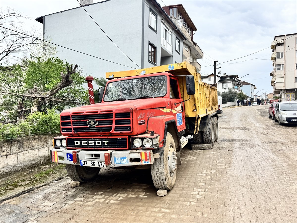 Kocaeli'de kamyonun çarptığı yaya hayatını kaybetti