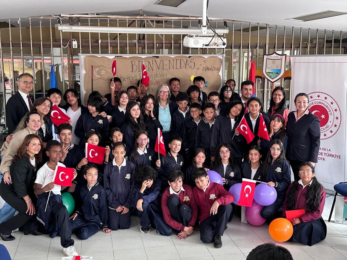 Kolombiya'da 23 Nisan Ulusal Egemenlik ve Çocuk Bayramı kutlandı