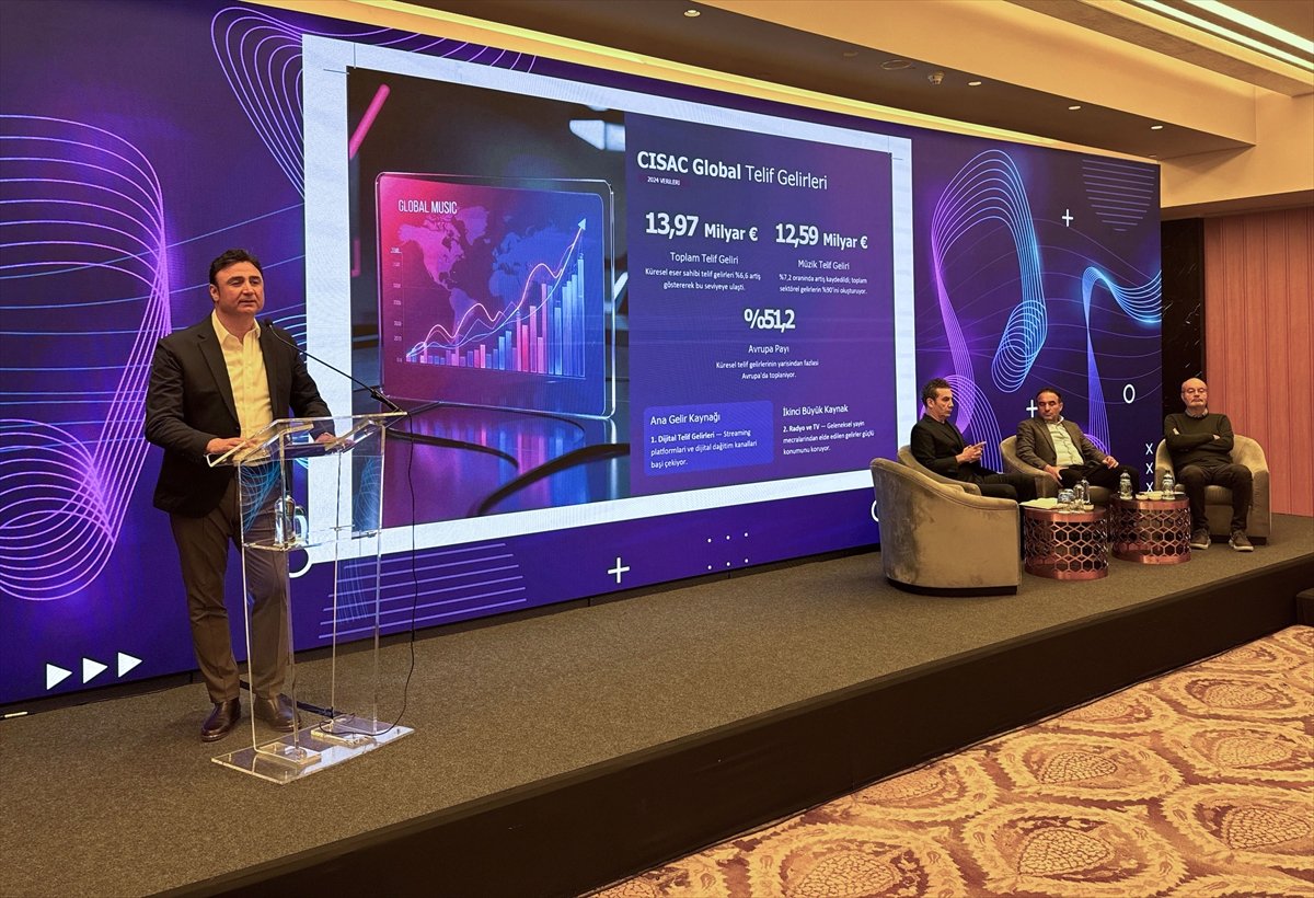 Meslek birlikleri ev sahipliğinde Türkiye'deki müzik sektörü konuşuldu