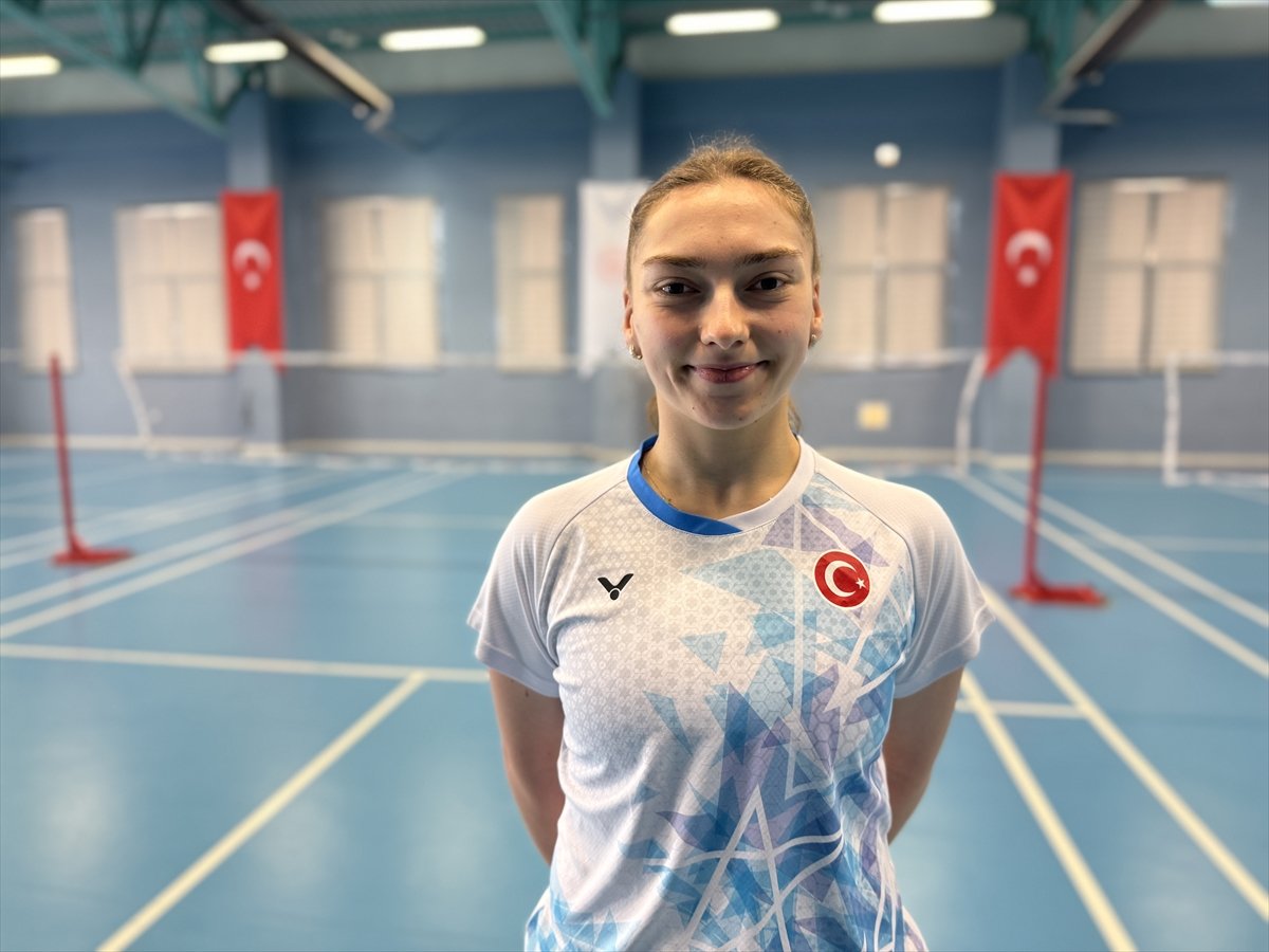 Milli badmintoncu Sinem Yıldız'ın hedefi, Avrupa ve dünyada kürsüde olmak