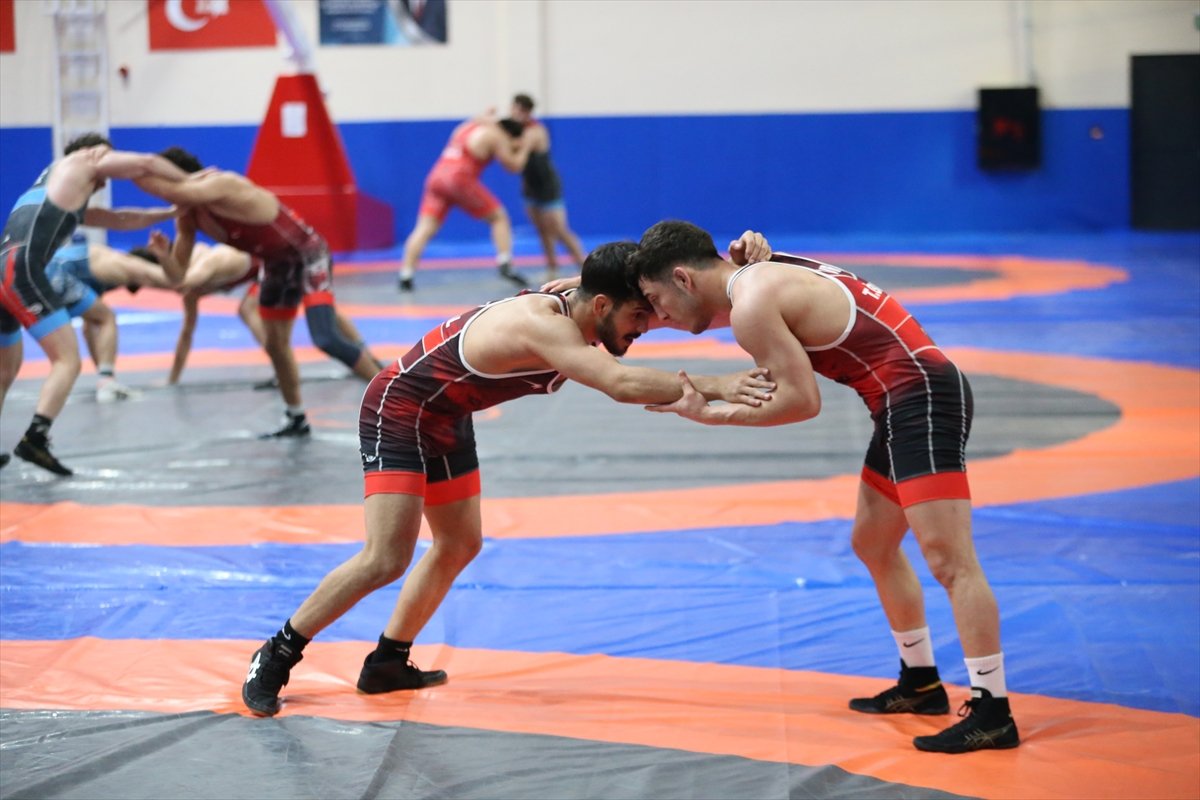 Milli güreşçilerin Kastamonu kampı sona erdi