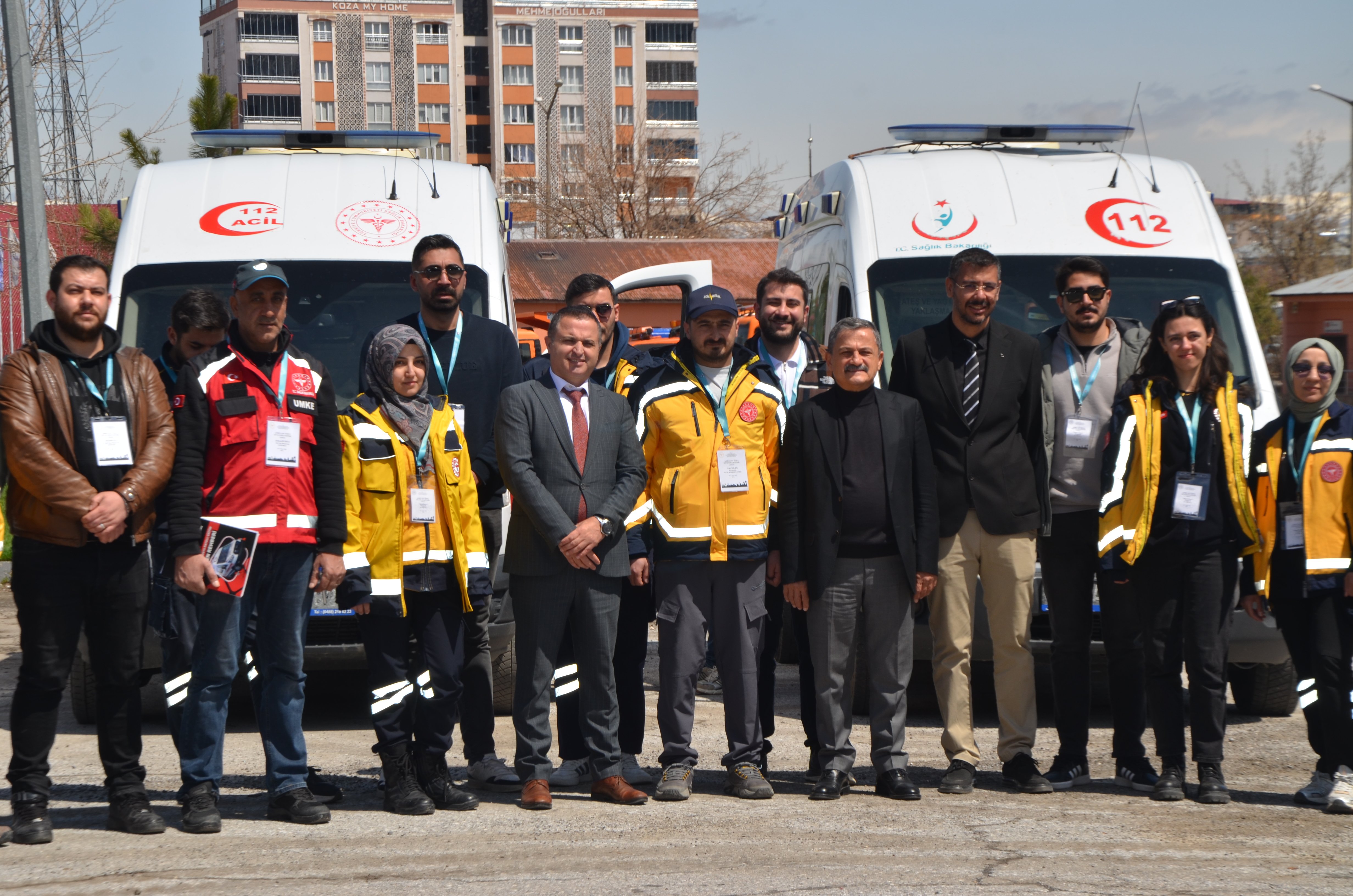 Muş'ta 3 ilin ambulans şoförlerine güvenli sürüş eğitimi veriliyor