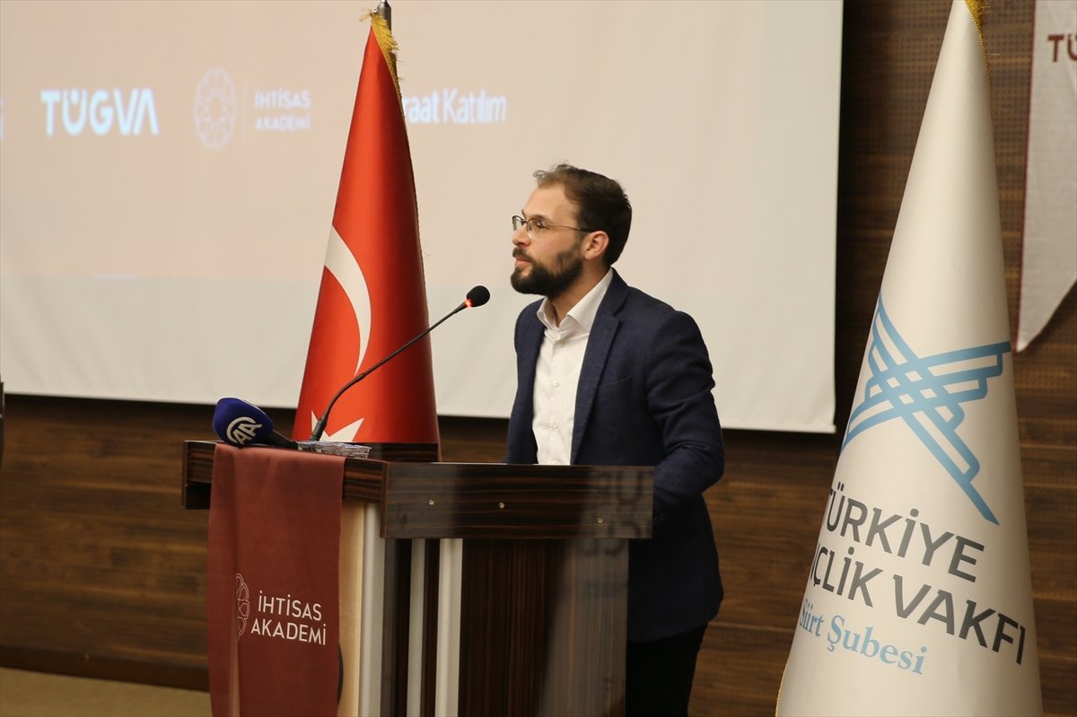 Siirt'te 'TÜGVA İhtisas Akademi Lansman Programı' düzenlendi