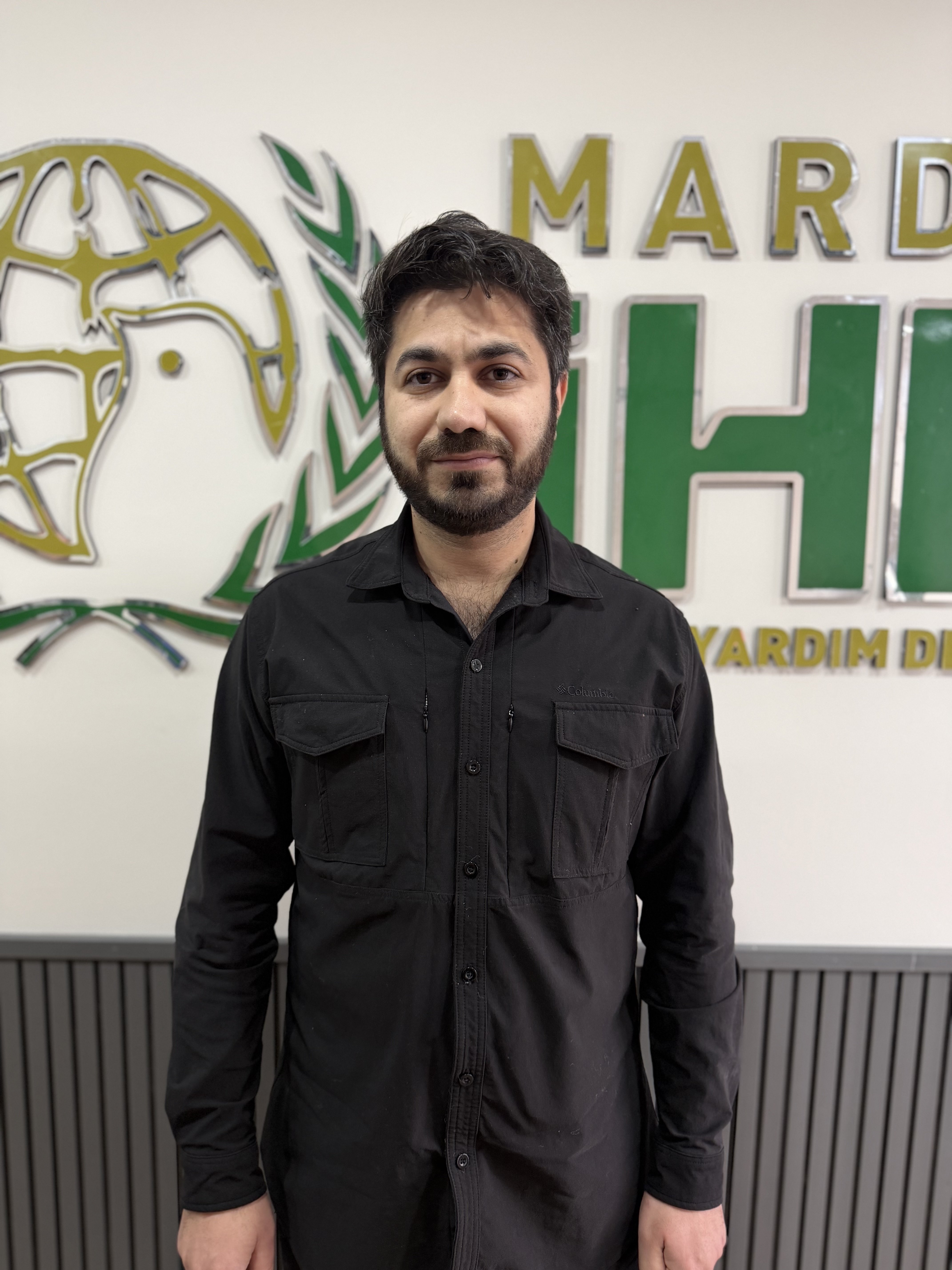 Şırnaklı hayırsever Filistinlilere destek için aracını bağışladı