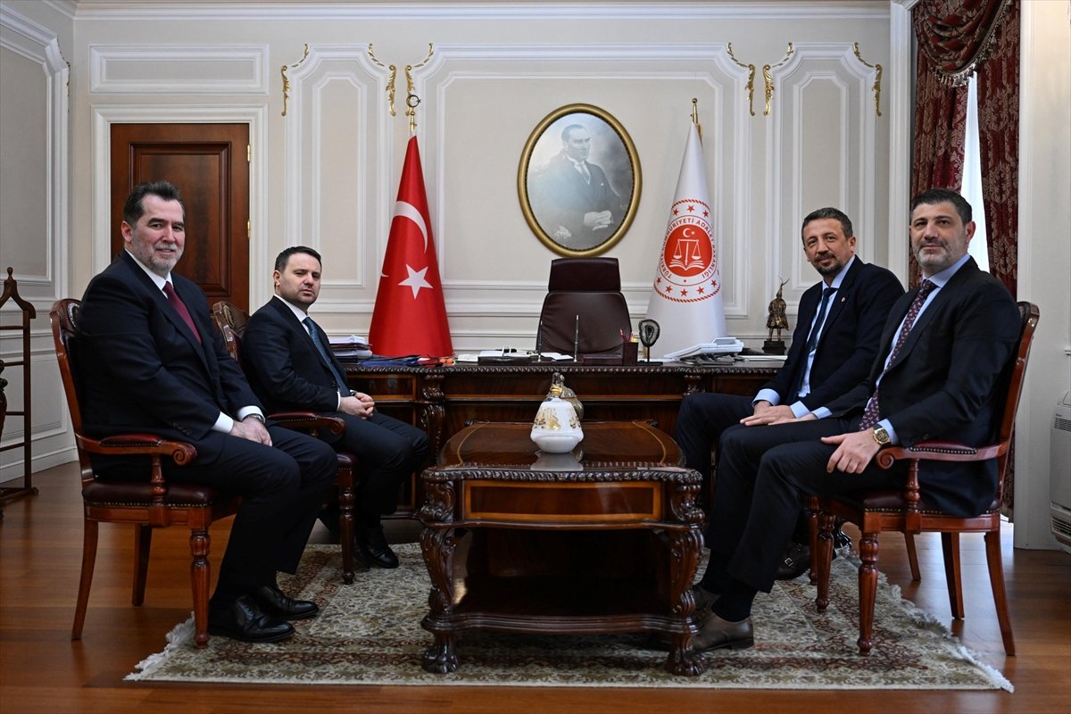 TBF Başkanı Türkoğlu, Adalet Bakanı Gürlek ile İçişleri Bakanı Çiftçi'yi ziyaret etti