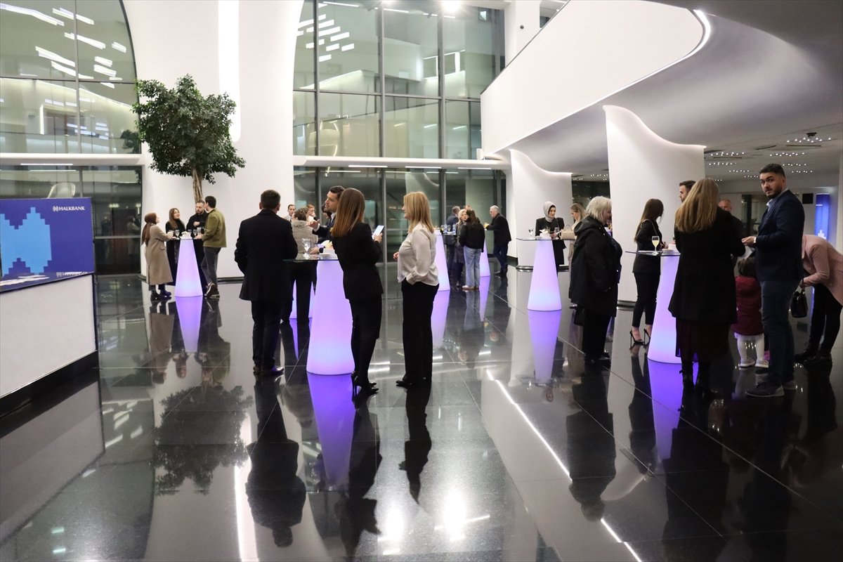 Üsküp'te 'Makedonya Dünya Kardeşliği' konseri düzenlendi