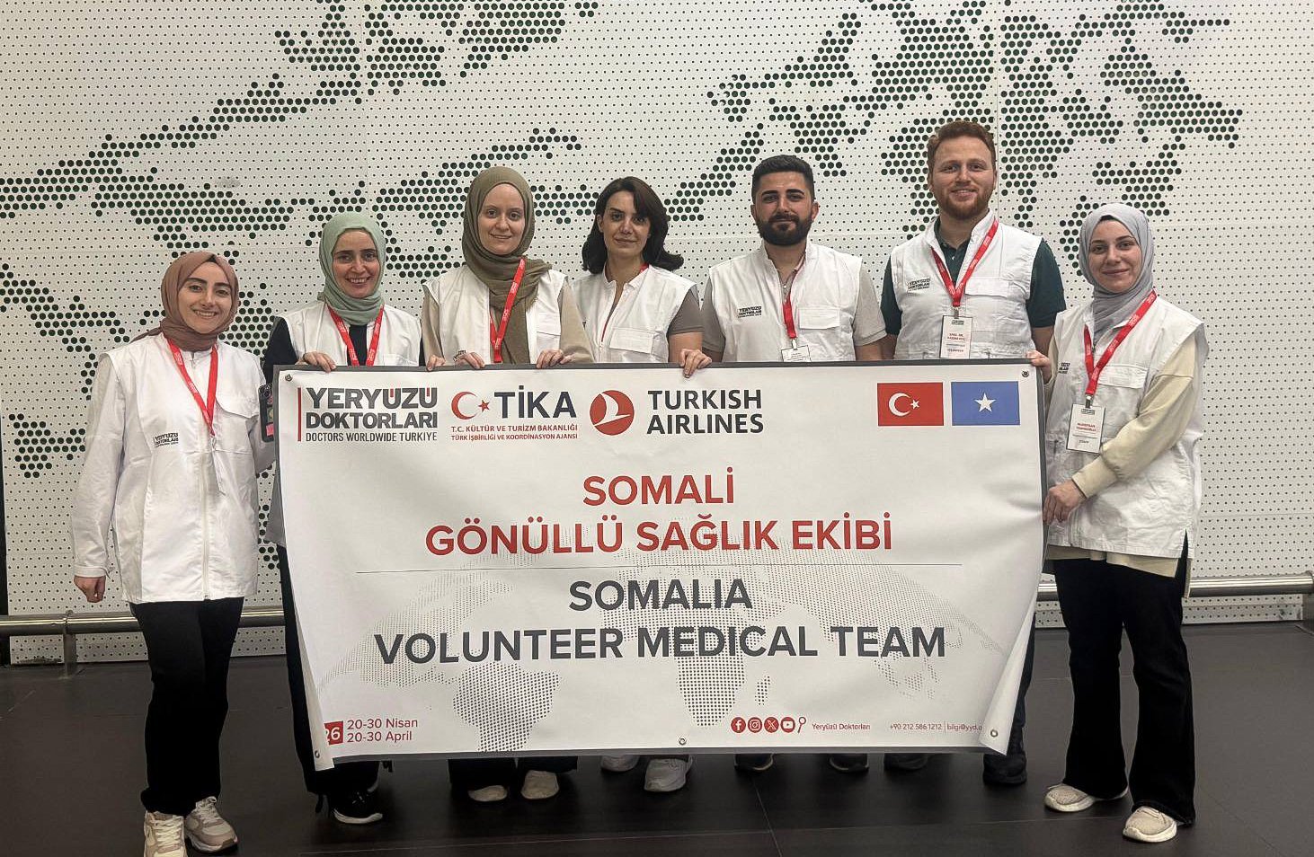 Yeryüzü Doktorları Derneğinin gönüllü sağlık ekibi Somali'ye gitti