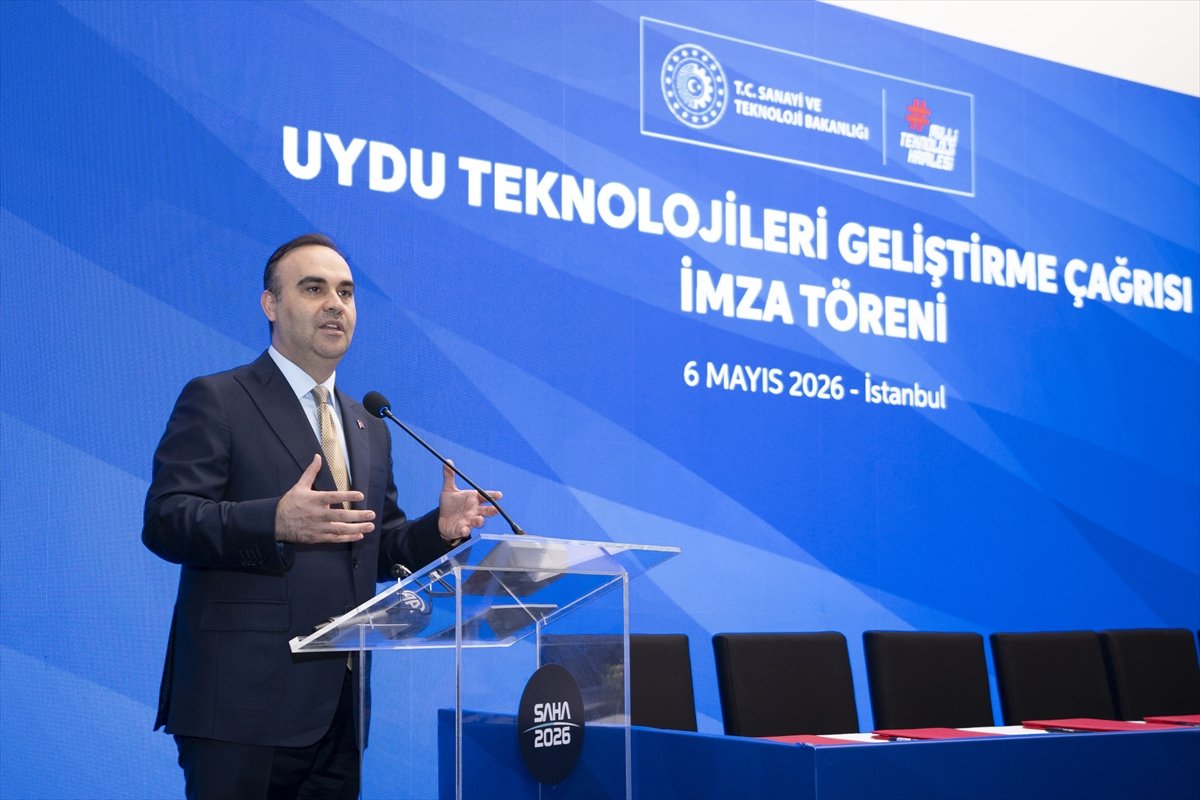 Bakan Kacır, Uydu Teknolojileri Geliştirme Çağrısı İmza Töreni'nde konuştu: