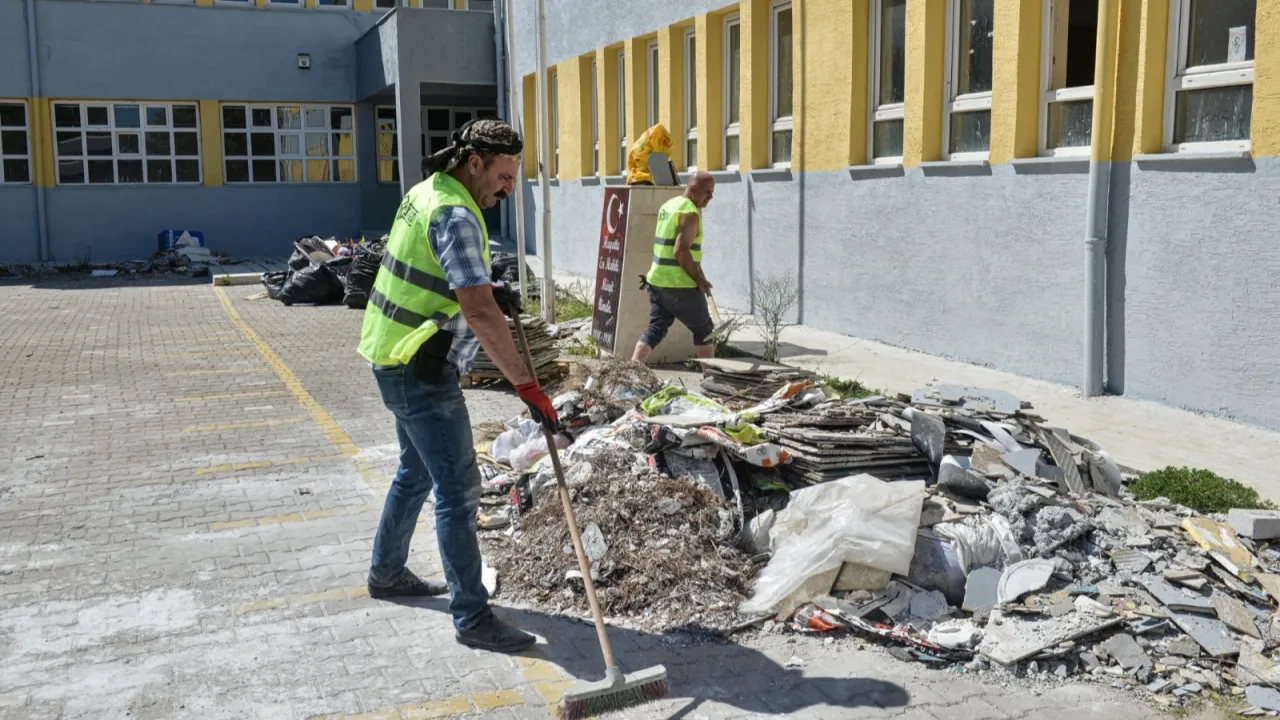 Bursa'da okullara Büyükşehir dokunuşu