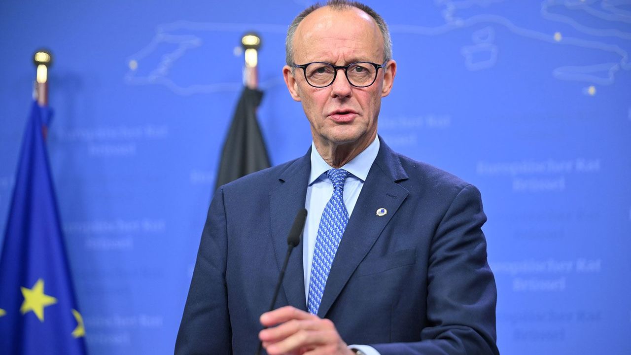 Merz Erdoğan tarafından resmi törenle karşılandı