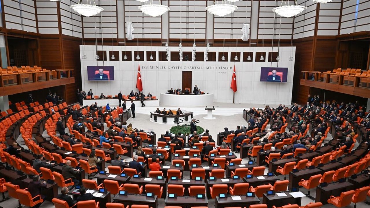 Aile ve Sosyal Hizmetler Bakanı Göktaş, Meclis'te gazetecilerin sorularını yanıtladı: