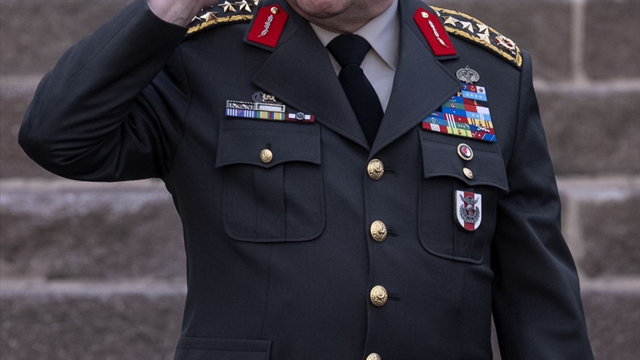 Genelkurmay Başkanı Orgeneral Bayraktaroğlu, Moğolistanlı mevkidaşı Sunrev ile görüştü