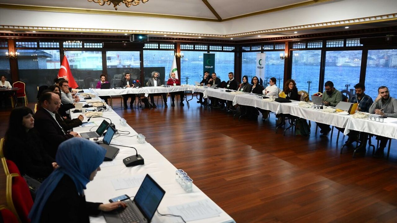 Yeşilay 'Çocuk Dostu Dijital Oyun Derecelendirme Sistemi' çalıştayı düzenledi