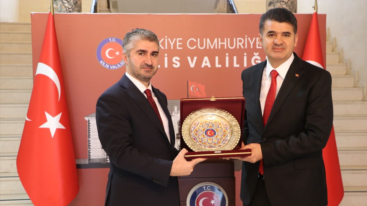 Aile ve Sosyal Hizmetler Bakan Yardımcısı Tarıkdaroğlu Kilis'te ziyaretlerde bulundu