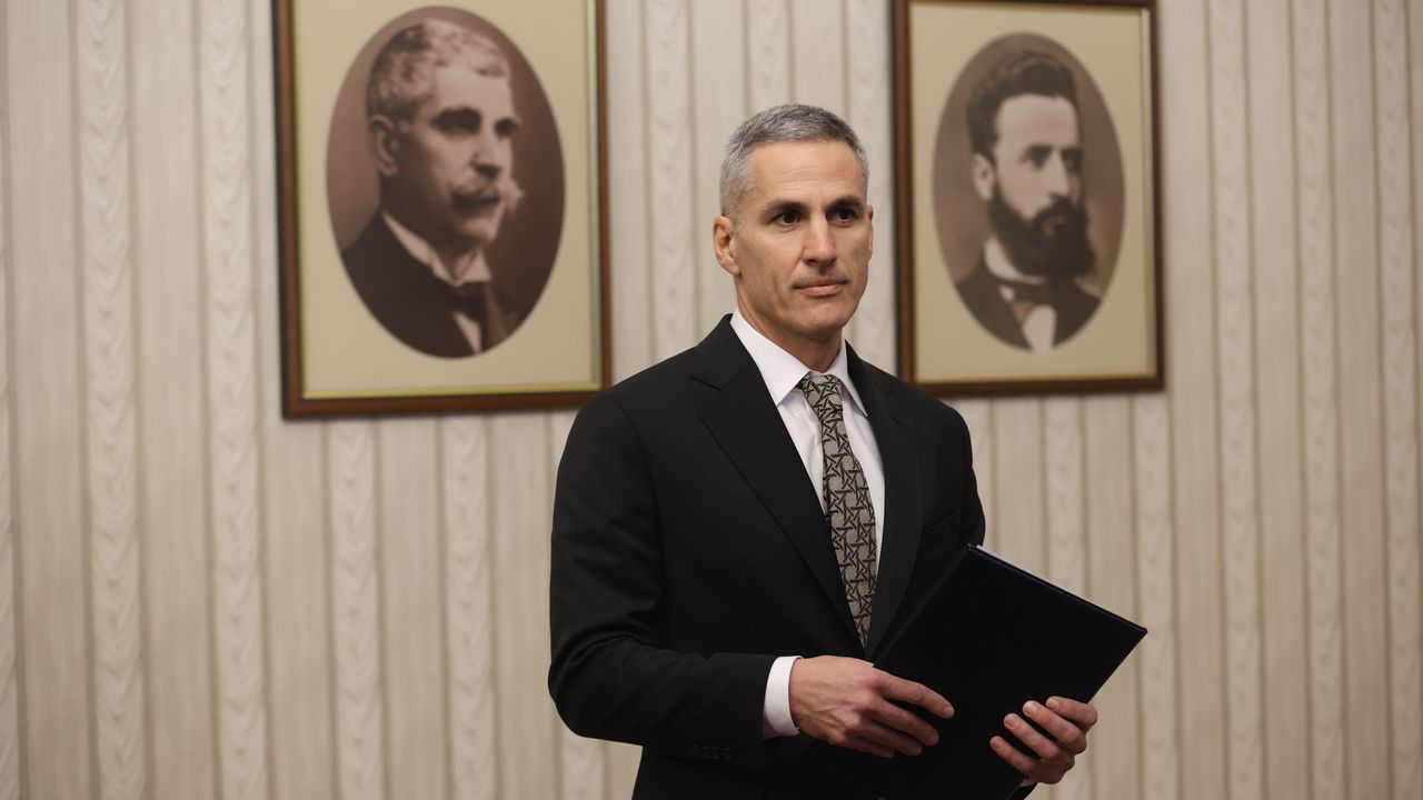 Bulgaristan Cumhurbaşkanı Yotova, geçici başbakan adayının kabine listesini onaylayacağını açıkladı