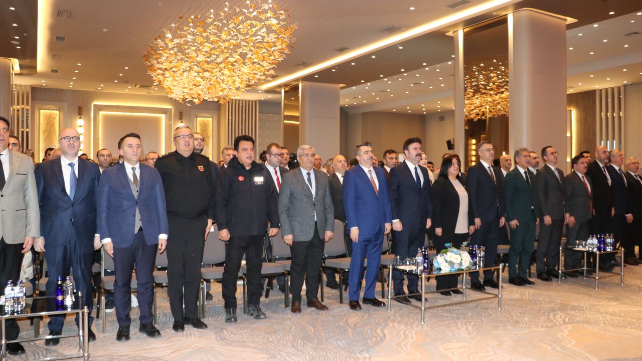 Bursa'da '2027-2032 Dönemi İl Afet Risk Azaltma Planı' çalıştayı başladı