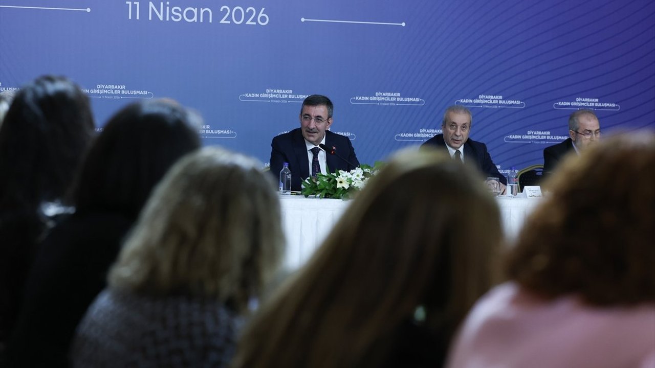 Diyarbakır'da 'Tarım Gıda ve Sanayi Odaklı Kalkınma Vizyonu Çalıştayı' başladı