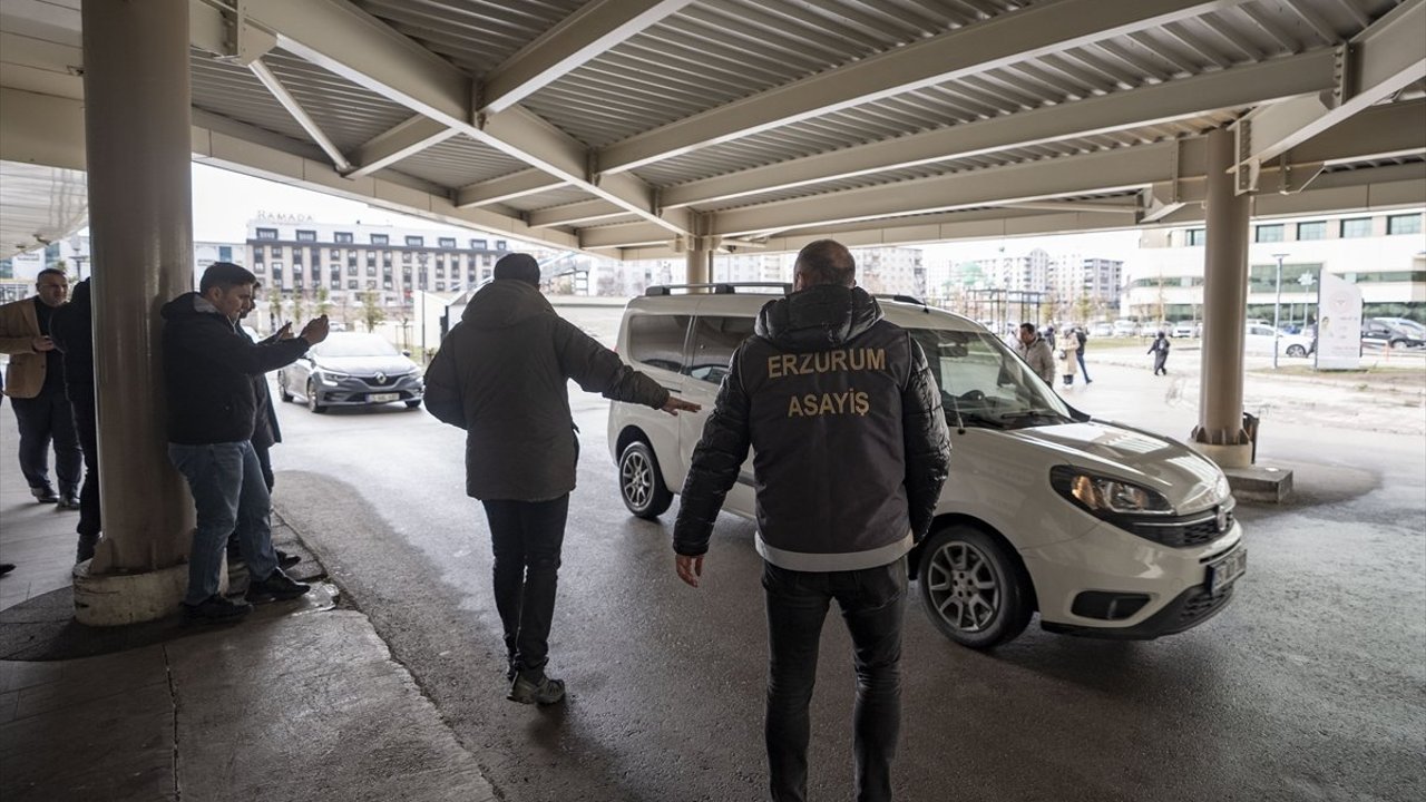 GÜNCELLEME 3 - Gülistan Doku soruşturmasında dönemin Tunceli Valisi Tuncay Sonel tutuklandı