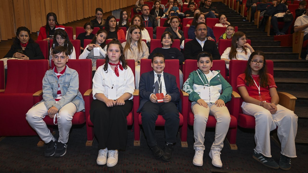 Meclis'te '23 Nisan Çocuk Forumu' düzenlendi