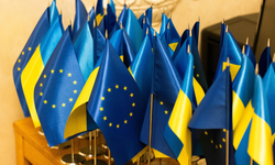 Almanya, Ukrayna ile AB Üyelik Müzakerelerinin Başlatılmasını Destekliyor