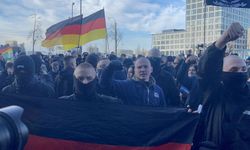 Almanya'nın Başkenti Berlin’de Neonaziler yürüyüş yaptı