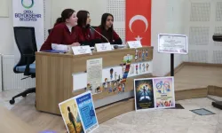 Gençler münazara için yarıştı
