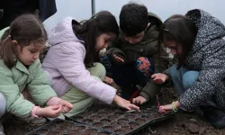 Yozgat'ta 'Ata Tohumları' miniklerin ellerinde filizlenecek