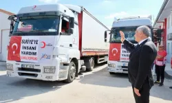 Adana Büyükşehir'den Suriye'ye 3 tırlık yardım