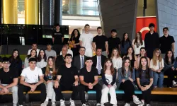 Başkan Aydın Robotik Eğitime destek veren gençlerle buluştu