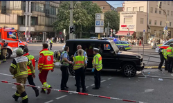 Stuttgart'ta Kalabalığın İçine Giren Araçta Bir Kişi Hayatını Kaybetti