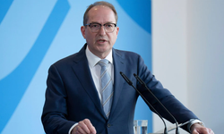 Dobrindt’ten Sert Çıkış: Göçte AB'nin Olağanüstü Hal Maddesi Masada