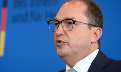 Dobrindt'in Sınır Politikası Açıklamaları Kamuoyunu Tatmin Etmedi