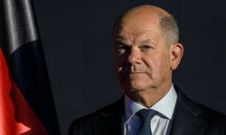 Scholz’un Ofisi İçin Sekiz Yeni Pozisyon Sert Eleştirildi