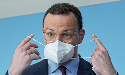 Maske Raporu Spahn’ı Zora Soktu