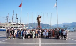 Denizli'de yüzme öğrenen kadınlar Marmaris’te denizle buluştu