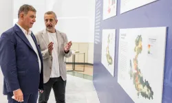 "İz’in Peşinde" İzmir'in geleceğini anlatıyor