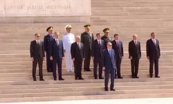 Yüksek Askeri Şura toplantı öncesi Anıtkabir'de