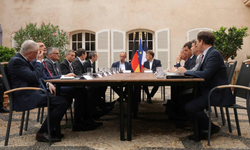 Merz ve Macron, Fransız-Alman Konseyine Başkanlık Edecek