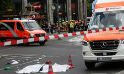 Berlin’in Wedding Semtinde Araç Yayalara Çarptı