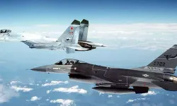 Rus jetleri Alman donanmasına ait fırkateynin üstünden uçtu
