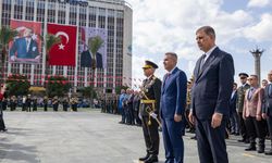 İzmir’de Cumhuriyet Bayramı kutlamaları başladı